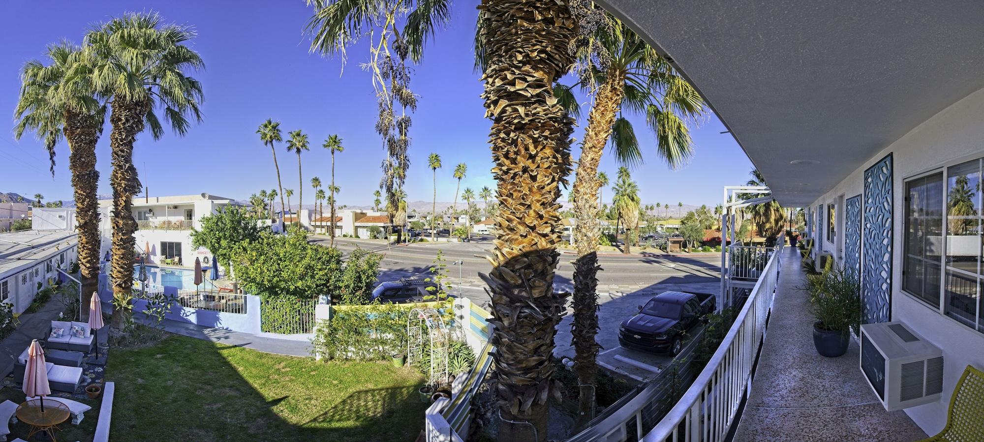 Inn At Palm Springs Exterior photo
