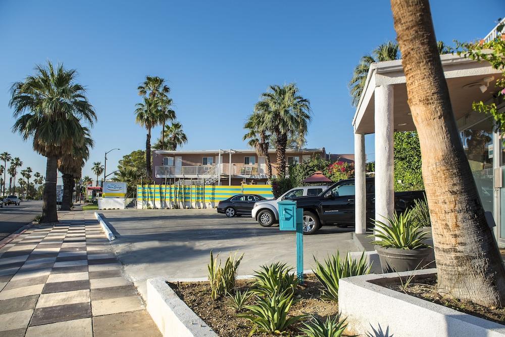 Inn At Palm Springs Exterior photo
