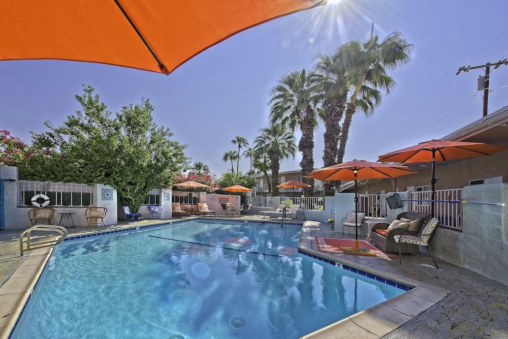 Inn At Palm Springs Exterior photo